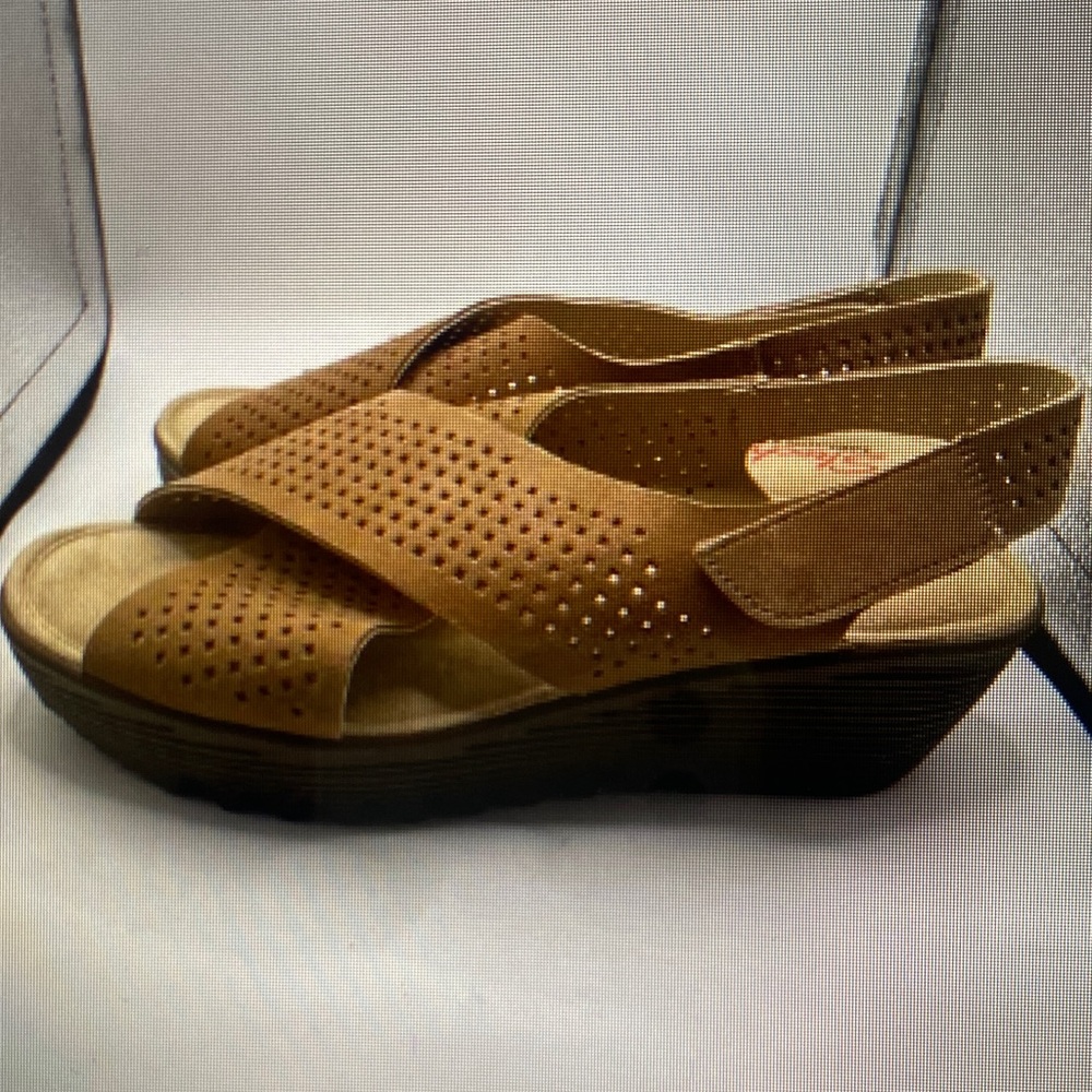 Skechers Tan Slingback Wedge Heels